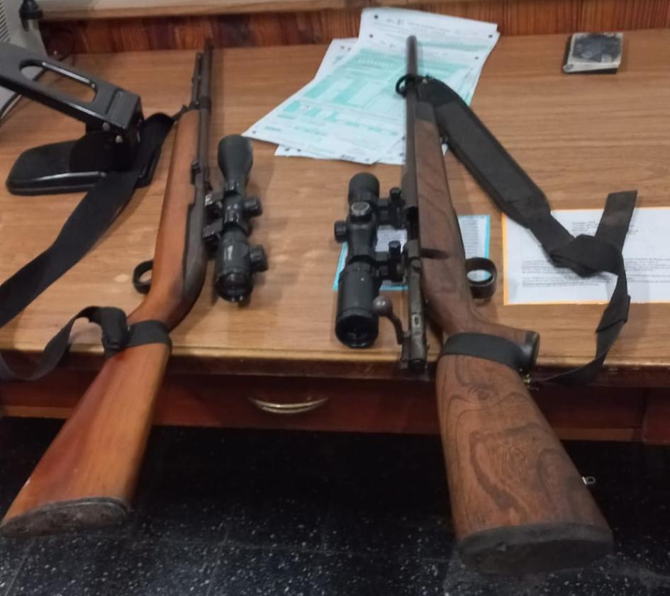 Incautaron armas y drogas en un control policial en Casa Blanca